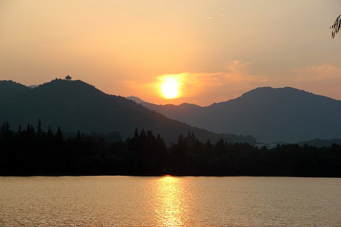 Озеро Си Ху на закате