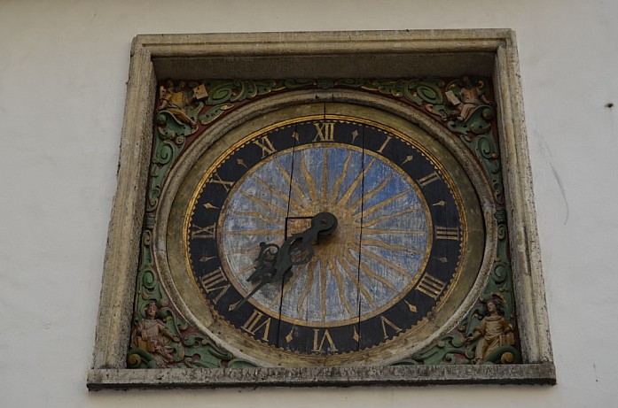 старинные часы Церкви Св.Духа