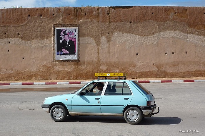 Городское такси в Марокко. flickr.com / axelrd