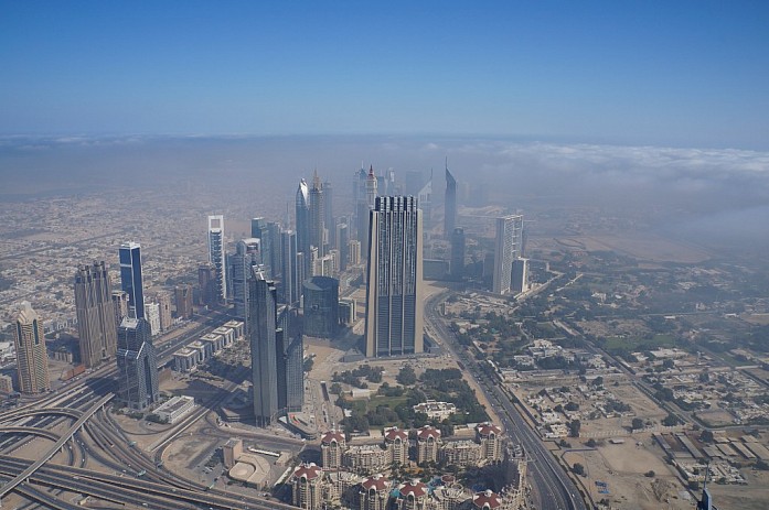Вид на Дубай сверху.