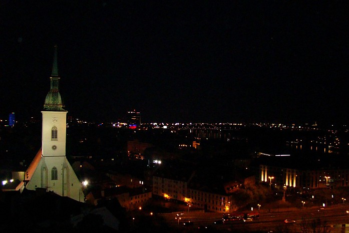 ночная Братислава
